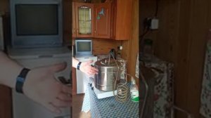 Козлёнок пробует брагу! Ставим самогон на пшенице!