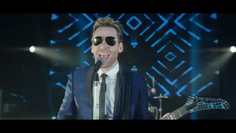 Nickelback - "She Keeps Me Up" (2014) смотреть онлайн