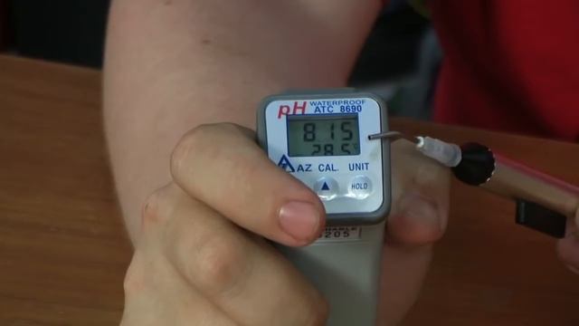 Цифровой измеритель кислотности или PH метр