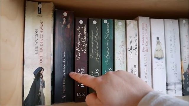 Bücherregaltour Februar 2018 I Buchfink смотреть онлайн