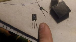 Как сделать простую схему задержки включения для автомагнитолы.