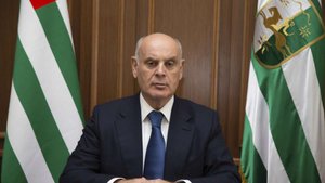 в Абхазии высказались против вступления в состав России