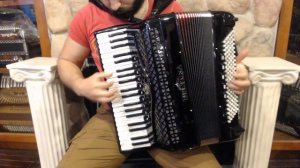 NEW Black Beltuna Studio IV Compact Piano Accordion LMMM 41 120 $6999