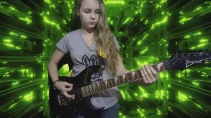 Девочка в 9 лет играет на гитаре. Ozzy Osbourne. Электрогитара. Алексия. Ребенок и юный гитарист