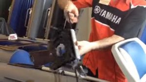 Крепление поворотного сидения на лодку ПВХ