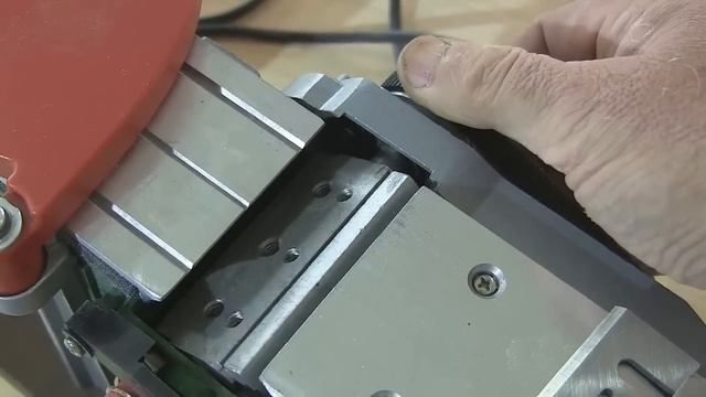 Как отрегулировать ножи на рубанке STATUS PL82SP смотреть онлайн