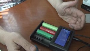 Смарт зарядное устройство для аккумуляторов 18650, 26650 из Китая . SMART CHARGER S4 GOLISI .