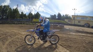 На уроке в школе мотокросса SSMX