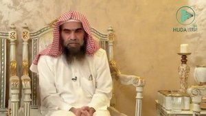 Можно ли убирать волосы между бровей?⠀Шейх: Халид аль-фулейдж