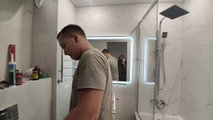 Потолок отклеился от плитки/не повторяйте! Натяжной теневой потолок.