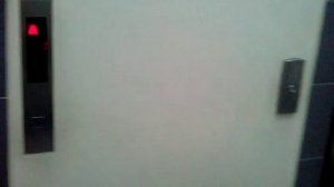 Лифты Otis 2000r и Shenglong @ ТРК Ключевой, Братеево, Москва, Россия