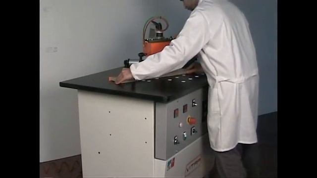 Кромкооблицовочный станок Vitap BC 92 для криволинейных заготовок