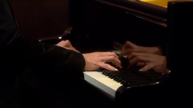 Аяпберген Отегенов  Л.Бетховен "Лунная соната" - Ludwig Van Beethoven - Moonlight Sonata