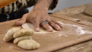 Пирожки с картошкой и сыром по-индийски: САМОСА - рецепт шеф повара Амана