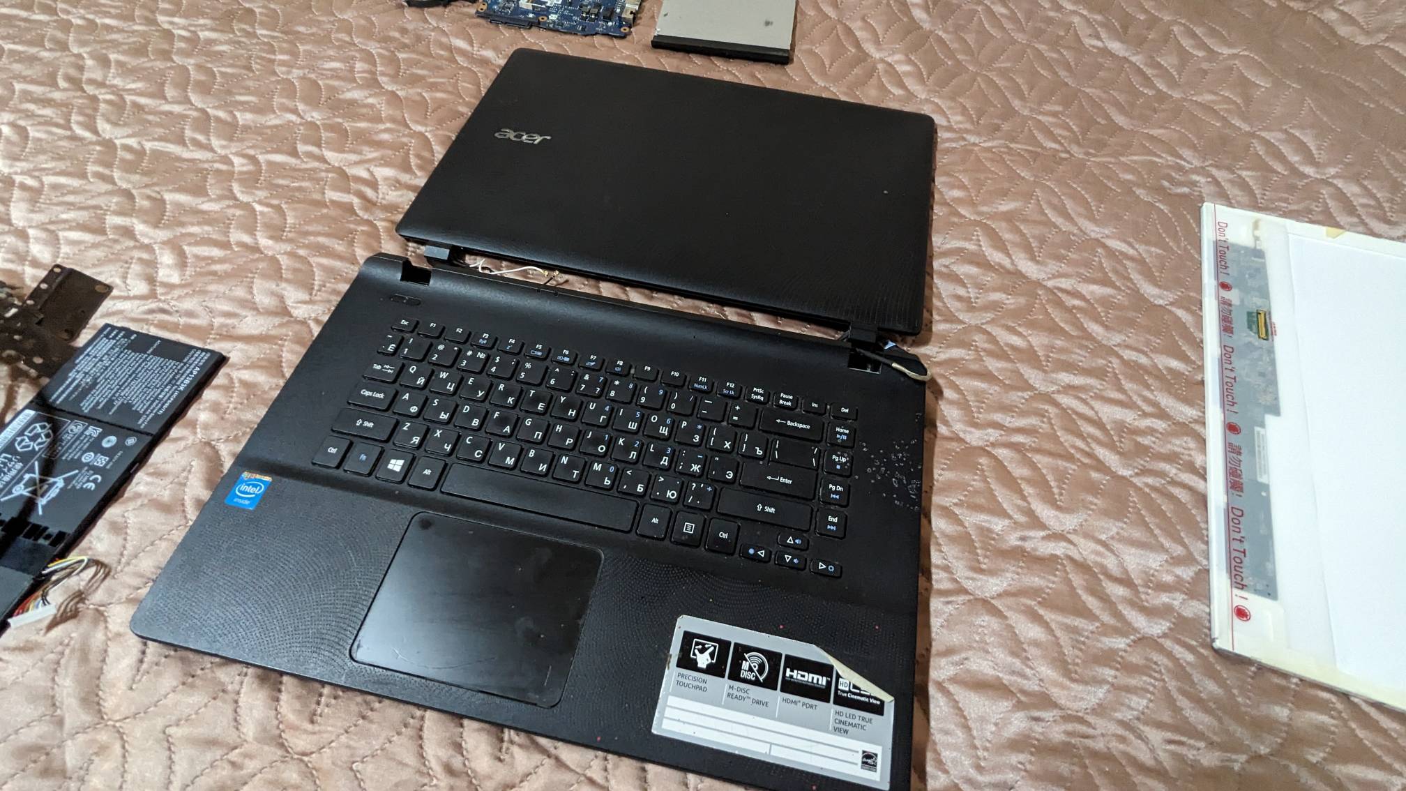 Ноутбук ES1 Acer. Как разобрать, на примере модели Acer ES1-511-C7QA