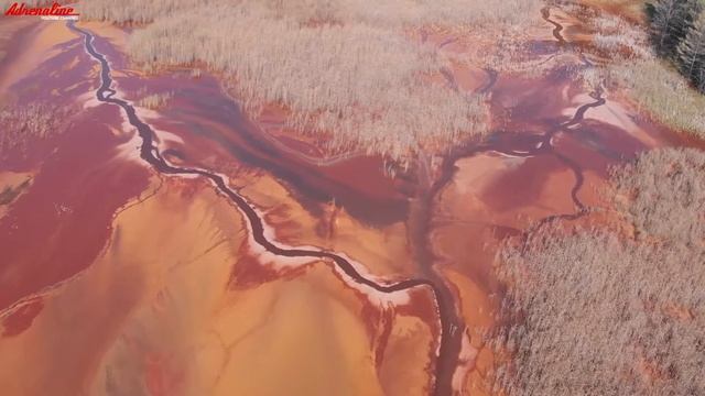 Кислотное озеро с квадрокоптера. смотреть онлайн