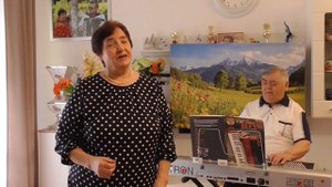 Муз. А. Аверкина "Сирень у крылечка" исп. дуэт "Мелодии души".