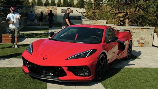 Спортивный автомобиль. Футаж для видеомонтажа #135.