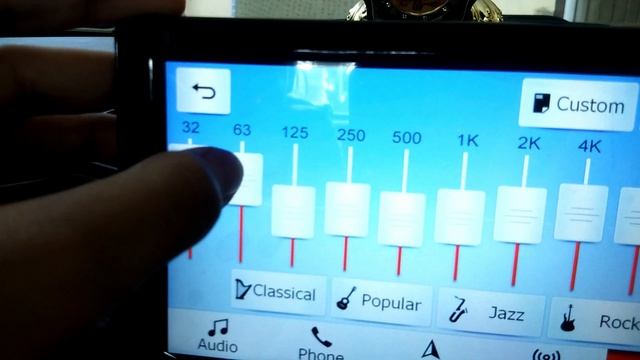 Ford Freestyle Music System Bass Increase. смотреть онлайн