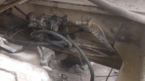 КАМАЗ СНИМАЕШЬ С РУЧНИКА ВЫКИДЫВАЕТ ВОЗДУХ// ТАНЦЫ С БУБНОМ ВОКРУГ МАШИНЫ