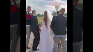 Жених упал в обморок