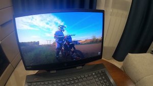 Видеоклип. Байкеры, скорость.