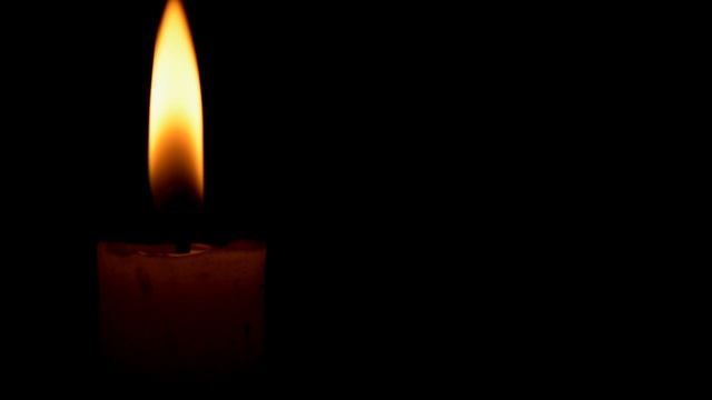 4 Hours Burning Candles 4k Relaxing | Горящая Свеча с Музыкой | Bougie Flamme Et Méditation смотреть онлайн