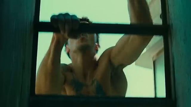 District B13 Movie (Best parkour scene) смотреть онлайн