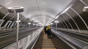 The Longest ESCALATOR in Moscow: Maryina Roshcha Metro Station