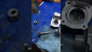 Как поменять сальник гидроусилителя руля  бмв е60 ?