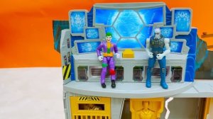 Vlad and Niki Show Us Their Favorite Batman Toys & Games! | @dckids