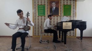 Палет шмеля на гыджаке