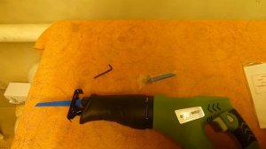 ДРЕВО.Бюджетный инструмент Леруа Мерлен. Сабельная пила J1F-115X Чё купил