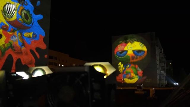 "Викита" - слайд-мэппинг воплощение стрит-арт работ Виктории Вейсбрут | BLACK RAYS смотреть онлайн