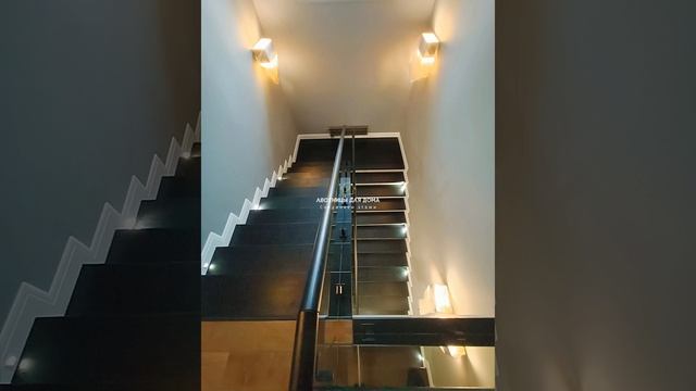 Когда лестница максимально комфортная и надёжная - это уже роскошь☝️ смотреть онлайн