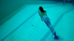 Второе плавание в большом бассейне (новая русалка)