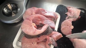 Разделка сома на нужные части#рыба#сом#каксделать#разделка