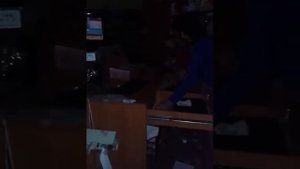 В хламину пьяная продавщица