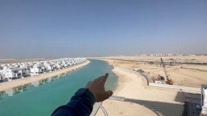 Что купить за 9 млн? Машину или квартиру в ОАЭ на берегу моря в Ajmal Makan City. Парковка в подаро