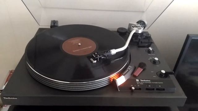 Technics Sl 1900 Shure M 44-7 смотреть онлайн