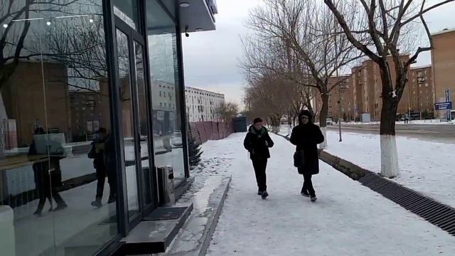 Зимний день в городе (г.Алмалык) смотреть онлайн