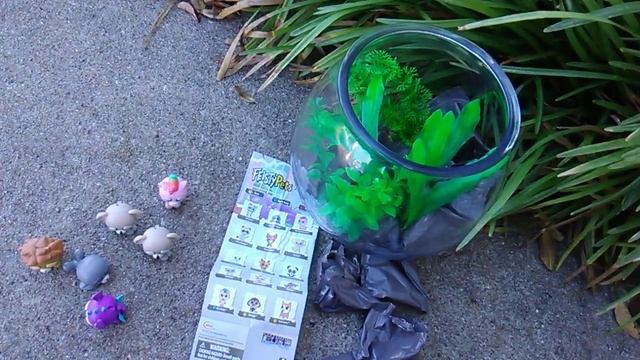 Feisty Pets! Mini Misfits! Round 8! смотреть онлайн