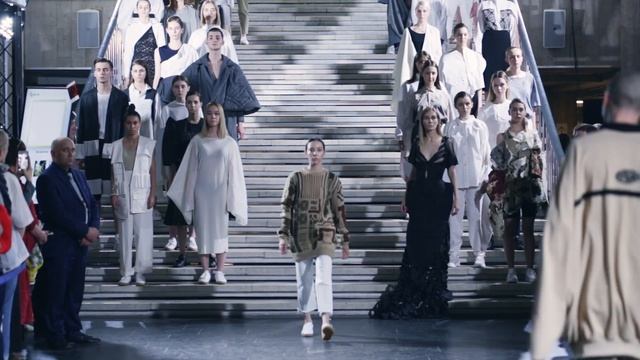 «Ночь в музее»: Школа дизайна представляет показ в Новой Третьяковкой галерее смотреть онлайн