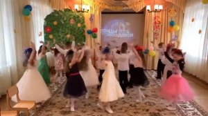 Танец для мамы. ПОДГОТОВИТЕЛЬНАЯ ГРУППА