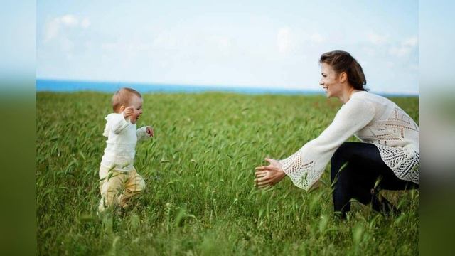 Ирина Самарина - Лабиринт "Весь мир начинается с мамы" читает Любовь Б. #стихи #поэзия #стихиомаме