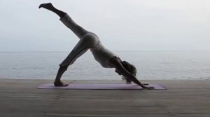 Yoga part 1 with Anusara Yogi Bridget Woods Kramer 15 min daily practice