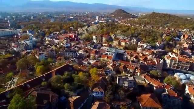 По Болгарии на автомобиле.Пловдив. Взгляд с неба. смотреть онлайн