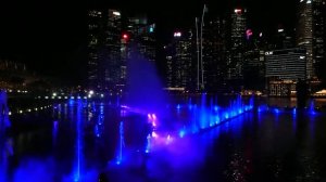 Поющие фонтаны Сингапура