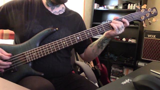 Don't Stop Me Now - Queen - Bass Cover смотреть онлайн