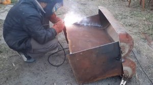 Бункерна кормушка для малих поросят на 10 голів.